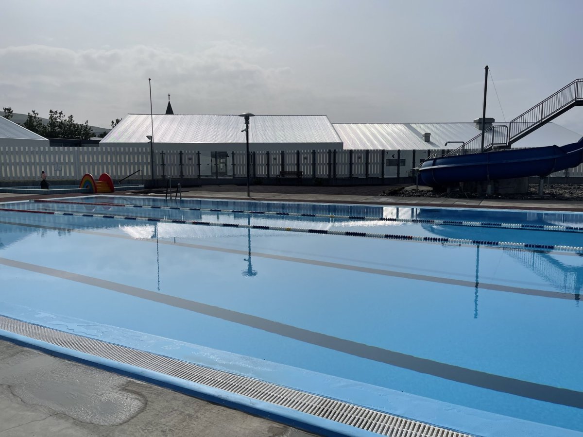 Nýr einstaklingsbúningsklefi í íþróttamiðstöð