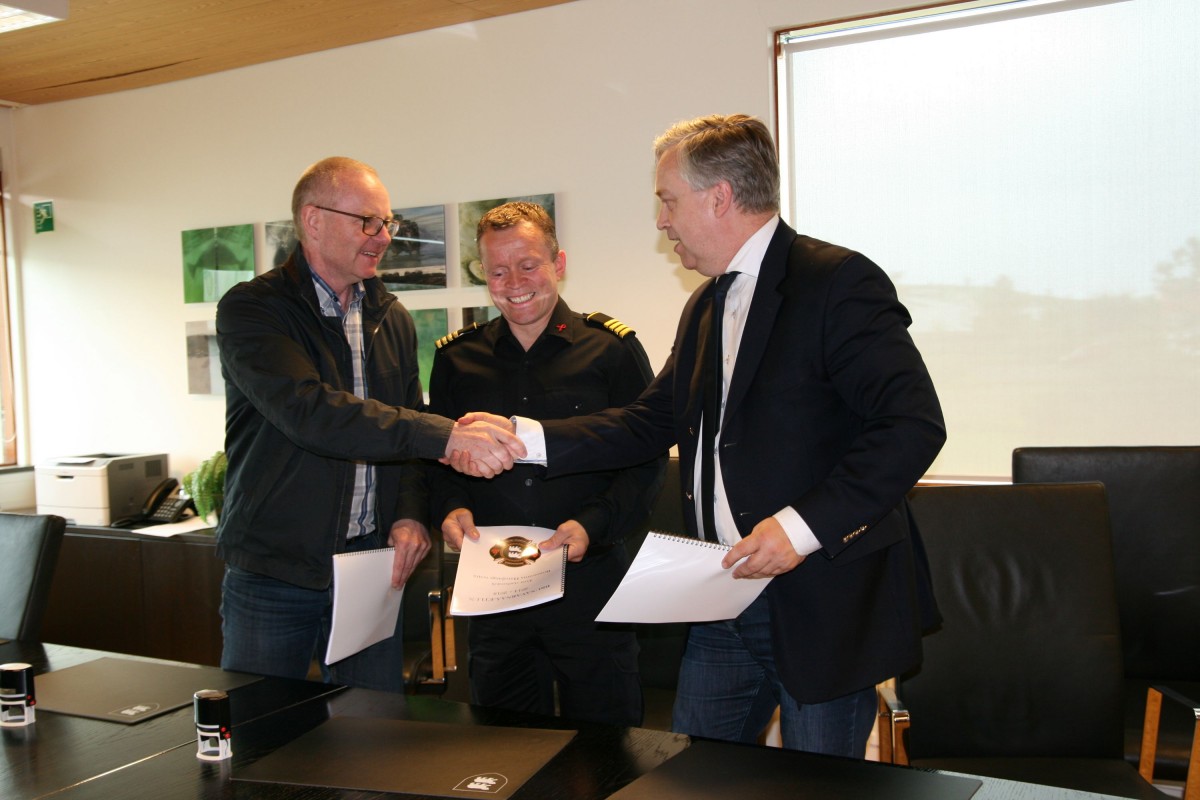 Undirritun Brunavarnaráætlunar 2014-2018