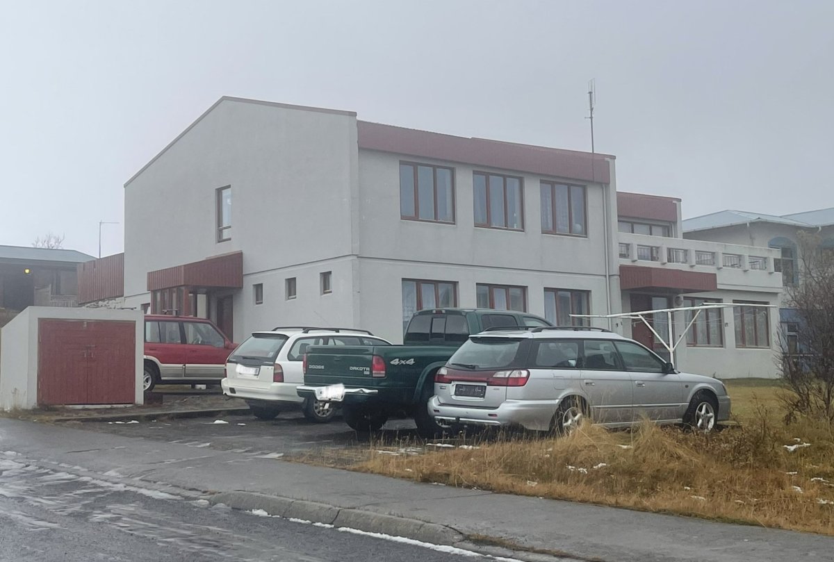 Fasteign að Hlíðarvegi 25 til sölu