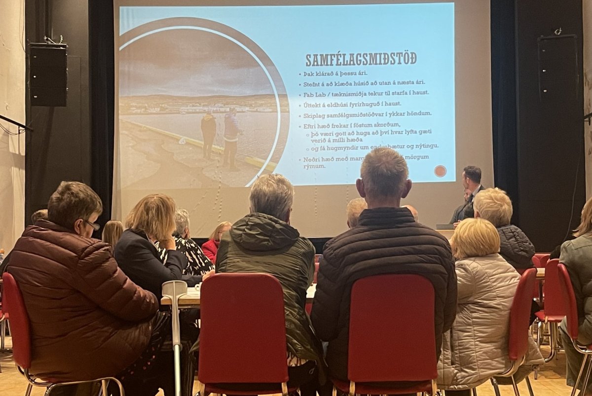 Frá íbúafundinum.