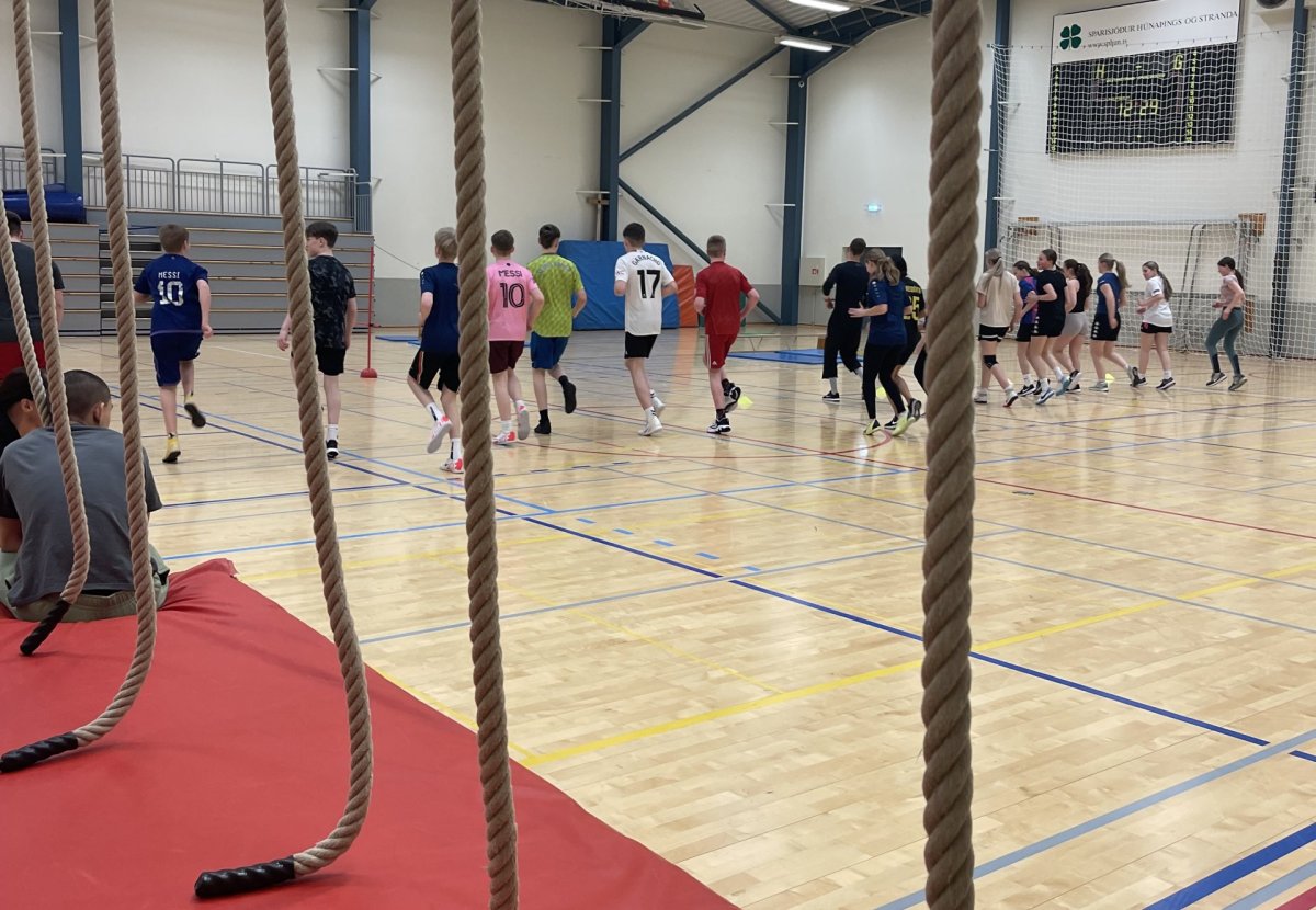 Frá æfingu skólahreystivals á unglingastigi í vetur.