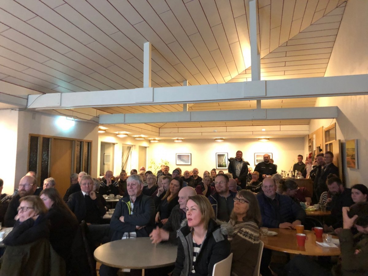 Vel sóttur íbúafundur um veg nr. 711