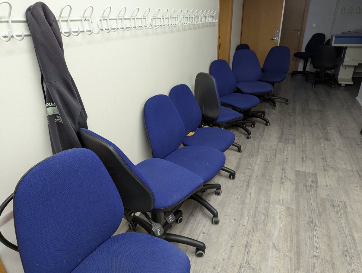 Gefins skrifstofustólar