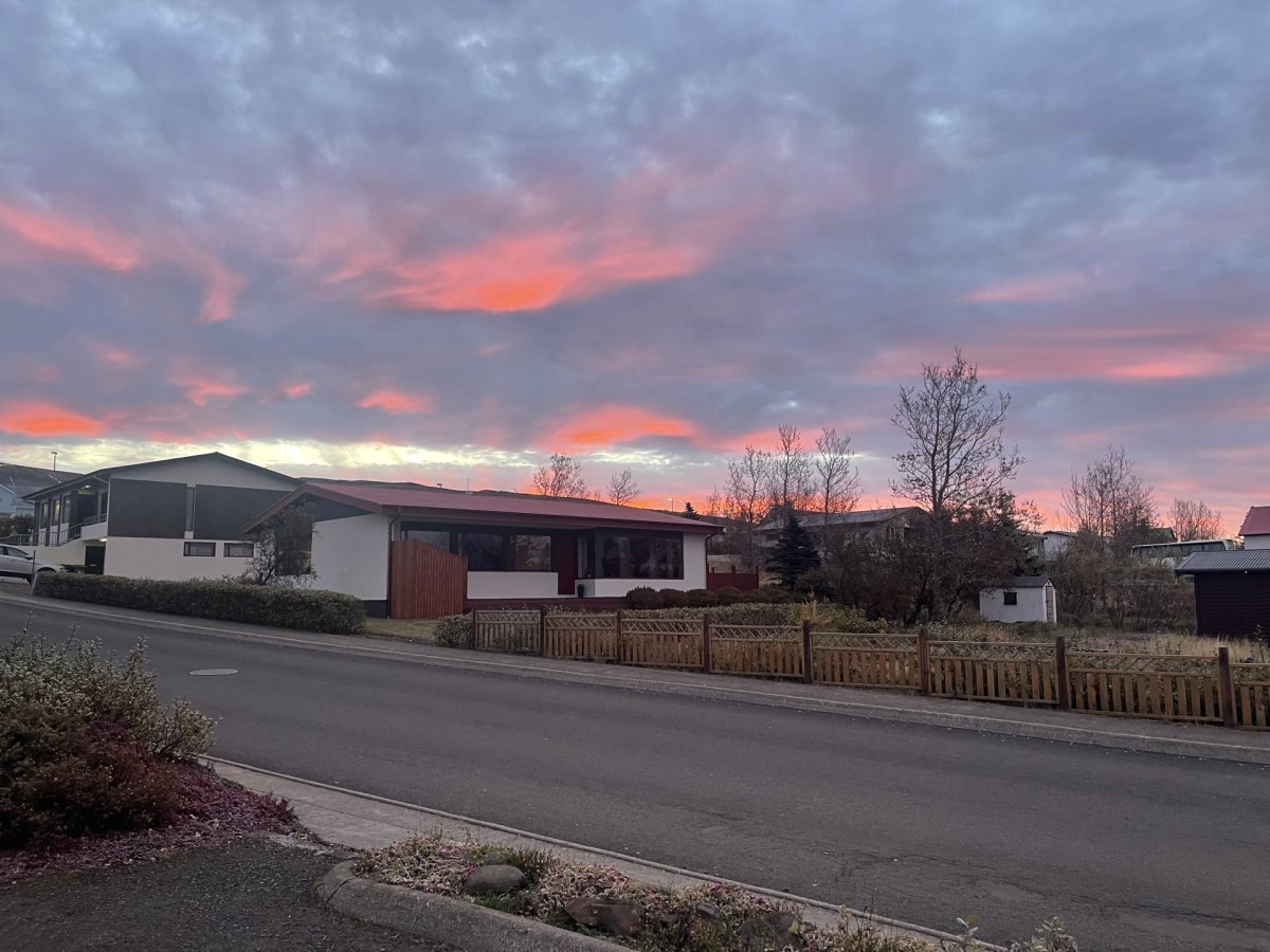 Fallegt skýjafar í október 2024.