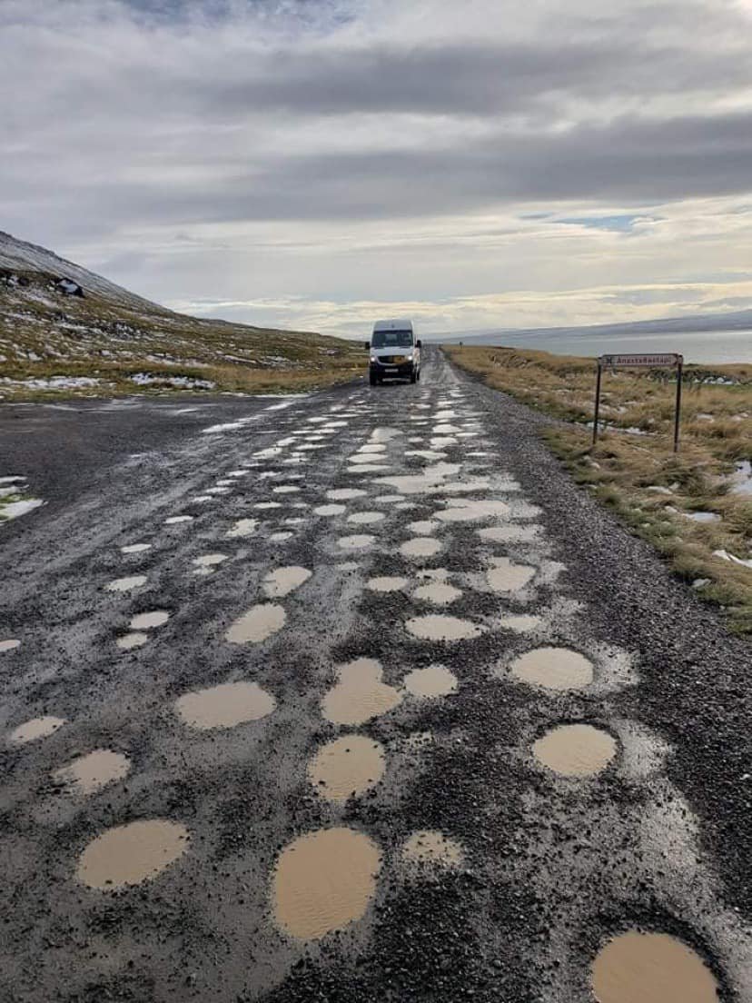 Umboðsmaður barna hefur sent innviðaráðherra bréf vegna Vatnsnesvegar