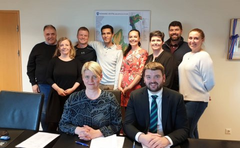 Undirritun samnings um móttöku flóttafólks