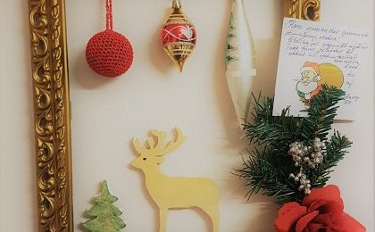 Mynd af skreytingunni má sjá hér og með fylgdi kort sem á stendur: 