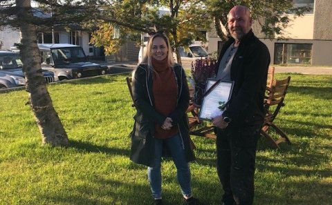 Á myndinni eru Ína Björk Ársælsdóttir Umhverfisstjóri Húnaþings vestra og Alfreð Alfreðsson einn af …