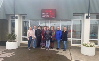 Gærurnar við nýju stafrænu klukkuna.