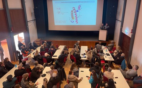 Fjölsóttur fundur í Félagsheimilinu Hvammstanga um riðumál